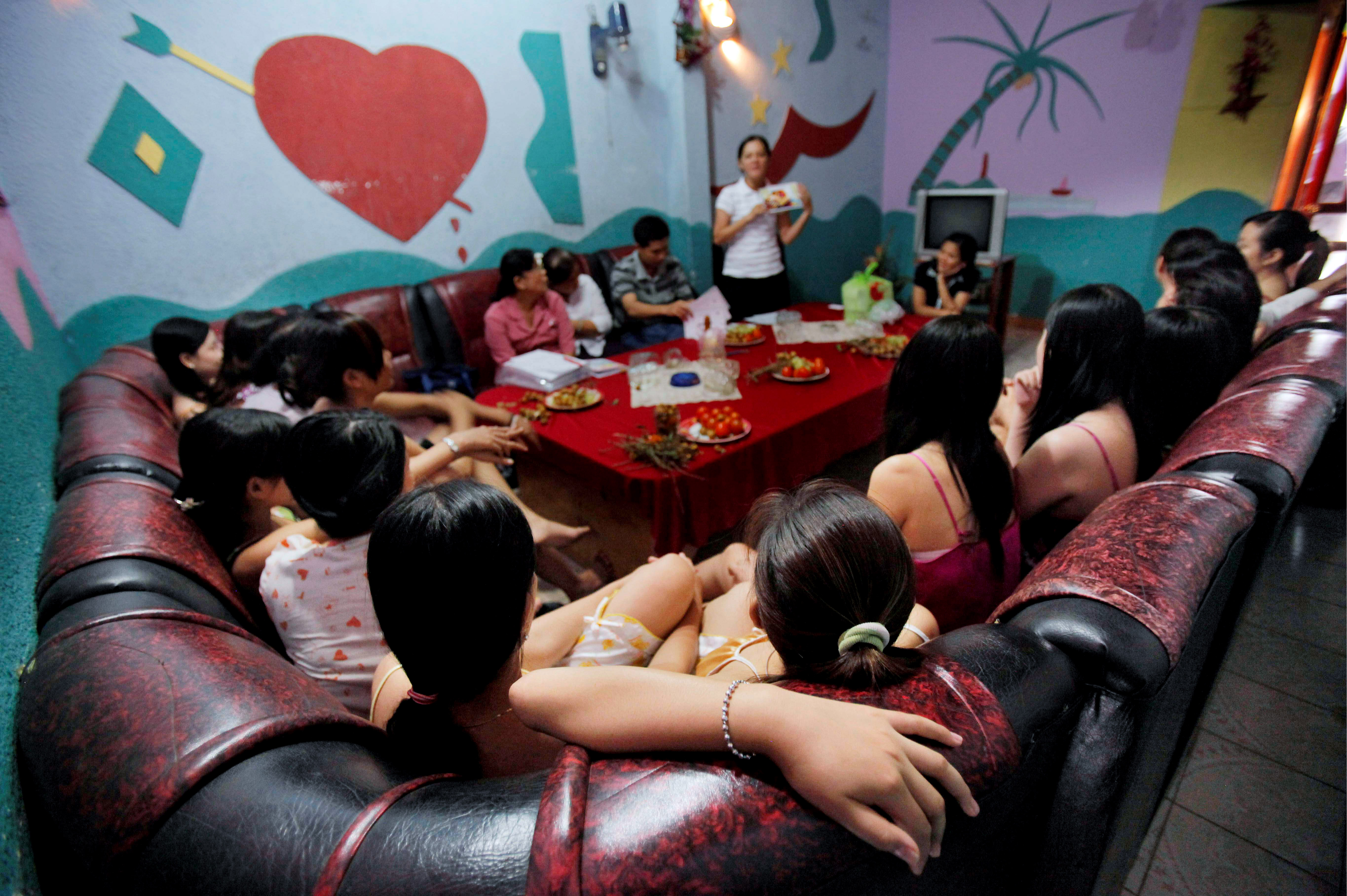 the swingers prostitutes for kids the swingers prostitutes for kids