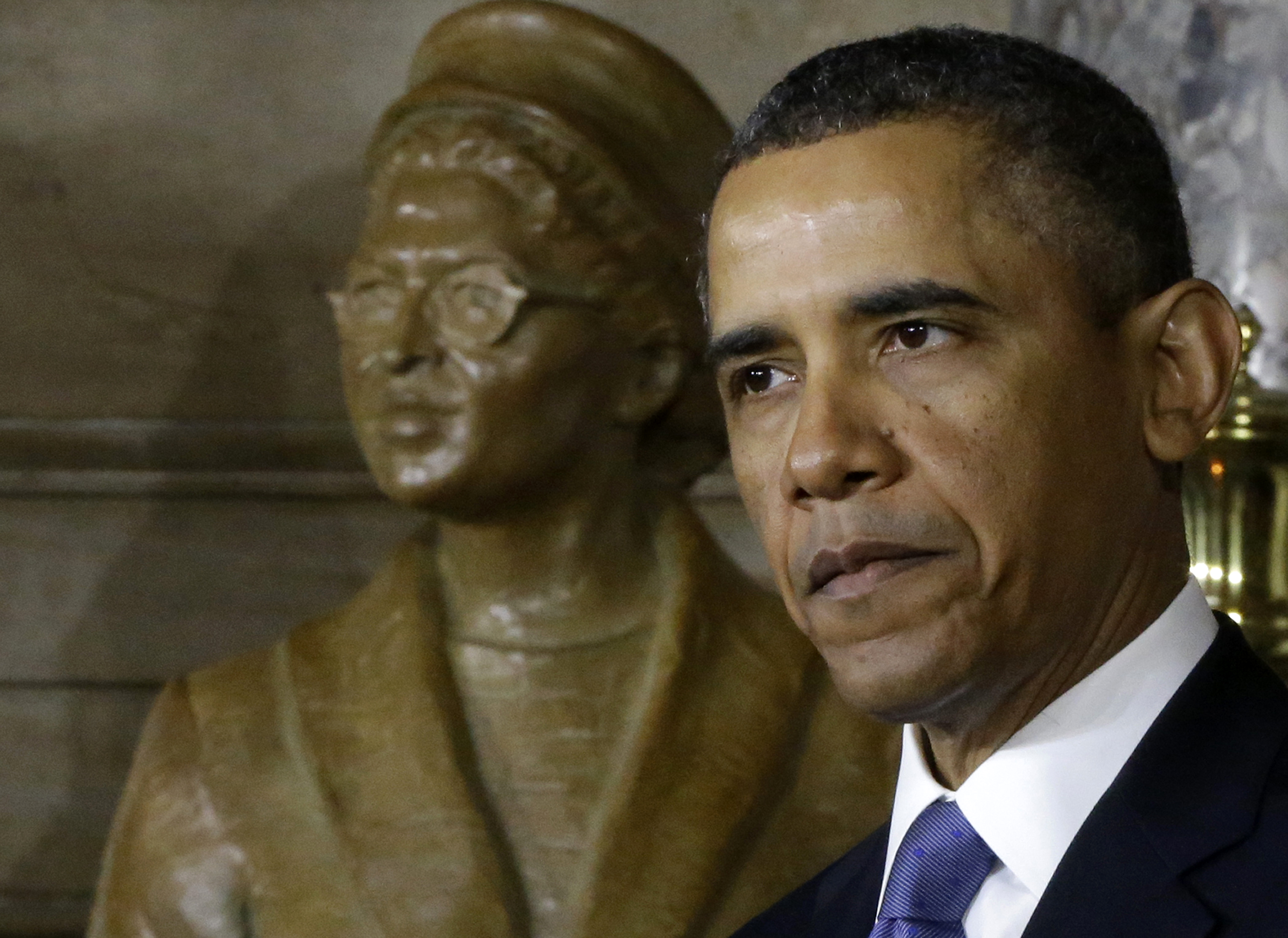 barack obama rosa parks statue speech rhetorical analysis