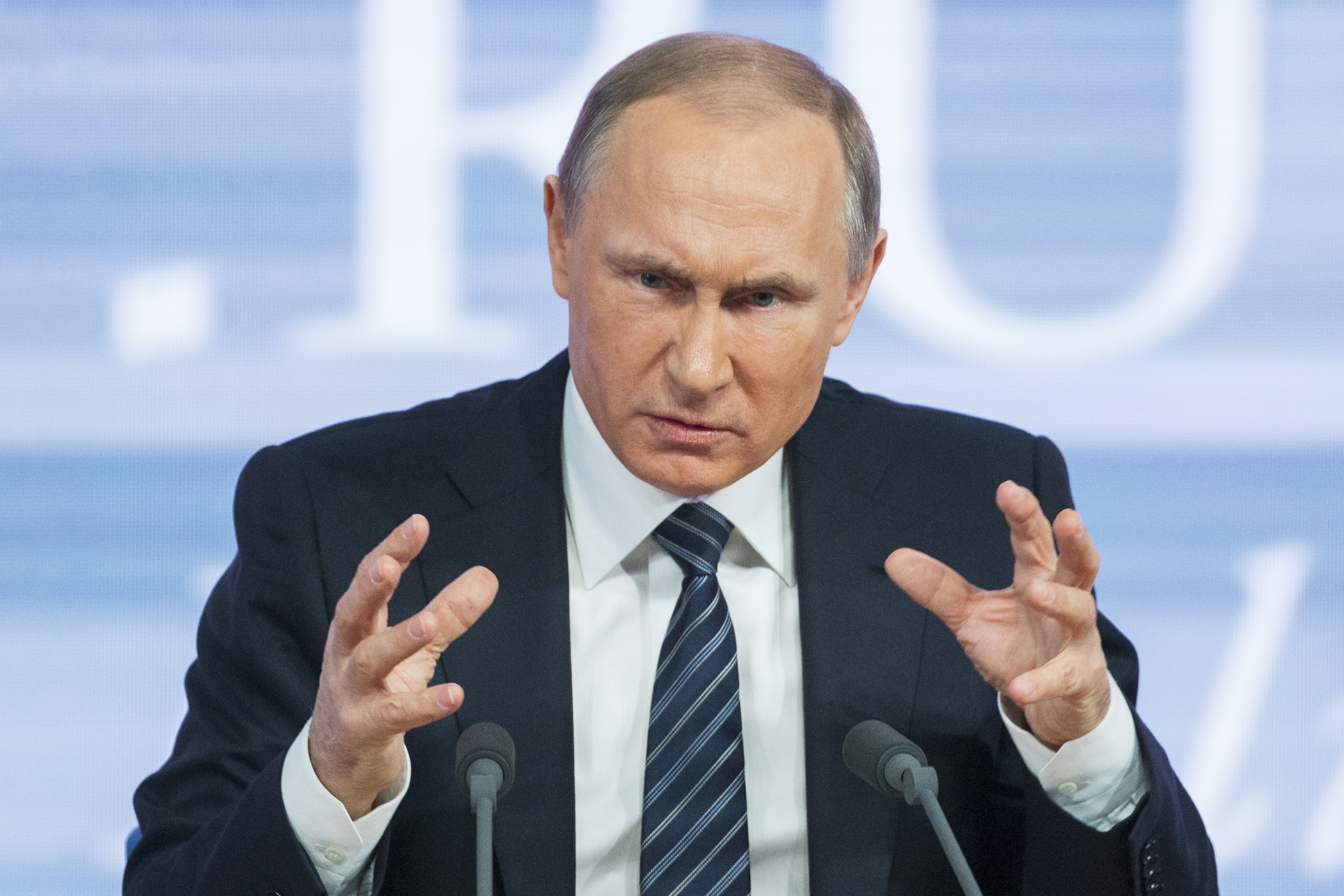 Vladimir Putin: “Rusiyada törədilən cinayətlərin təxminən yarısının üstü açılmır”