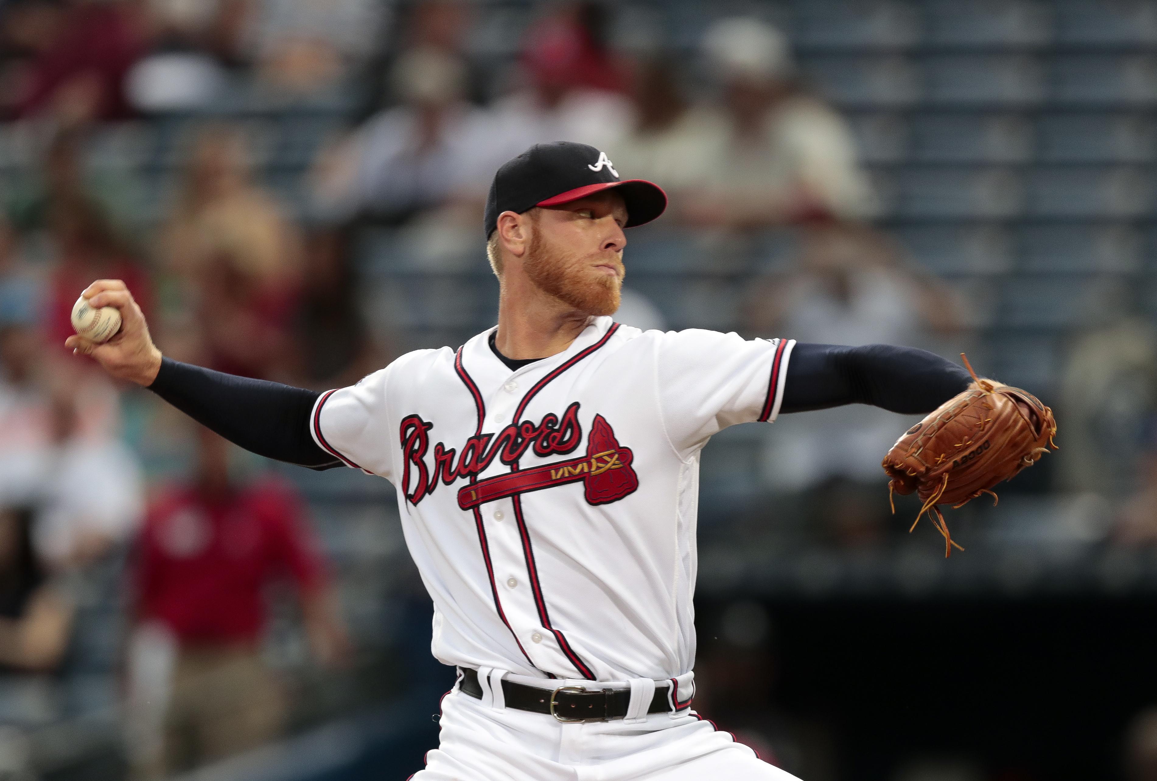 Atlanta Braves starting pitcher Mike Foltynewicz delivers in the first