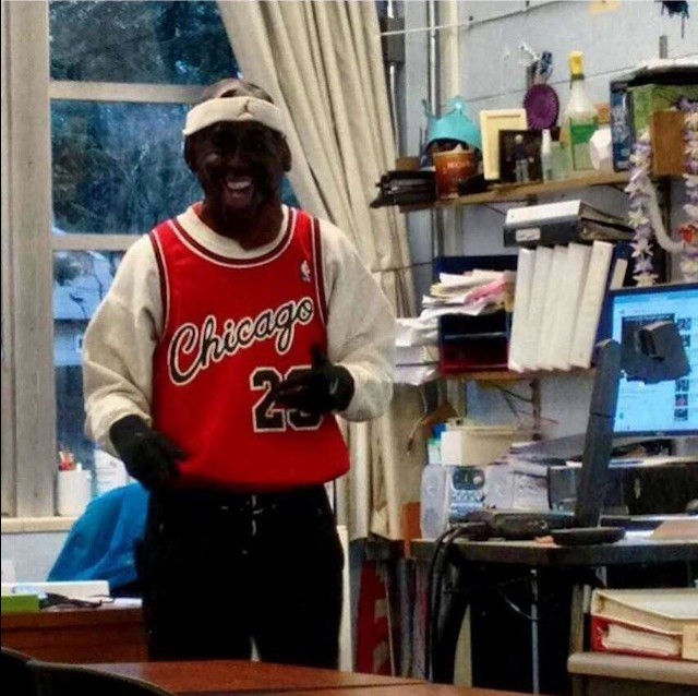 Seattle teacher on leave after wearing Michael Jordan Halloween mask - Washington Times