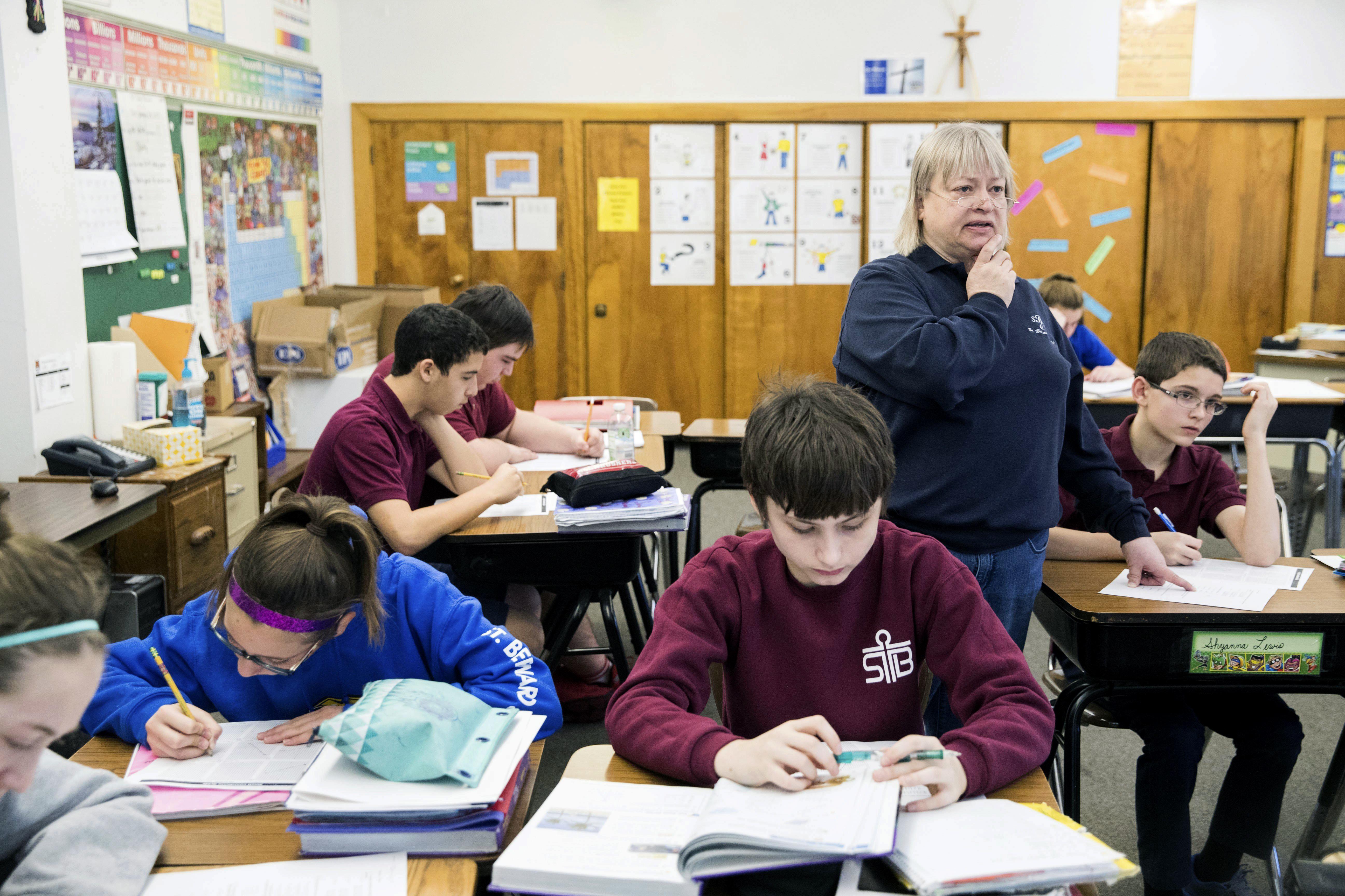 Nebraska teacher receives catholic education award - Washington Times